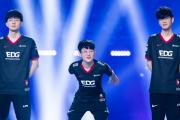 开元棋牌在线入口-EDG横扫KT，Clid团战一打五宿敌对决四强赛，点燃全场激情