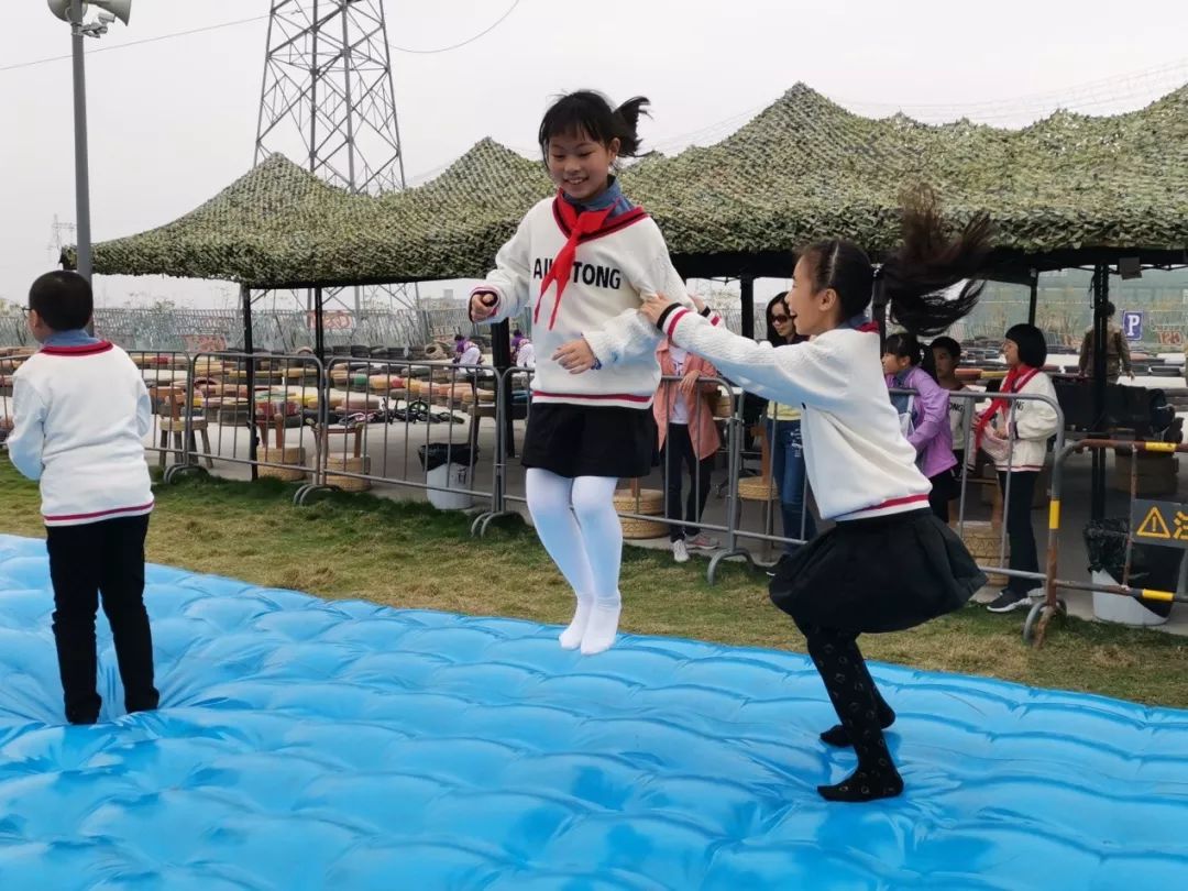 双方战斗激烈比分犹如跷跷板
