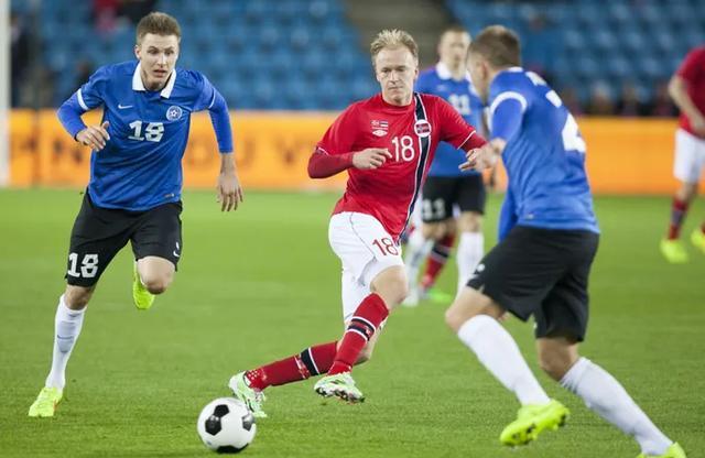 威尔士队在一场惊险竞赛中夺得胜利