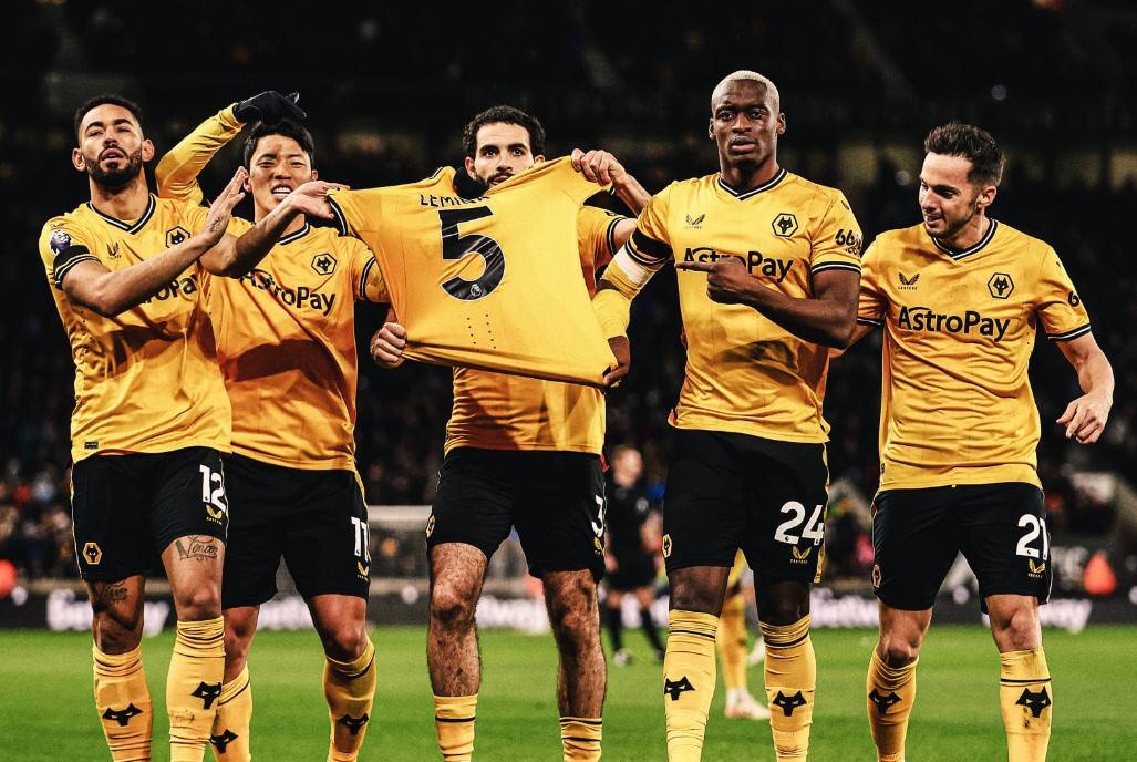 狼队主场战胜埃弗顿，取得关键胜利