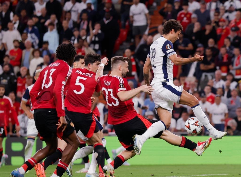 沃尔夫斯堡主场落败,球迷失望不已的简单介绍 沃尔夫斯堡主场落败,球迷失望不已的简单介绍