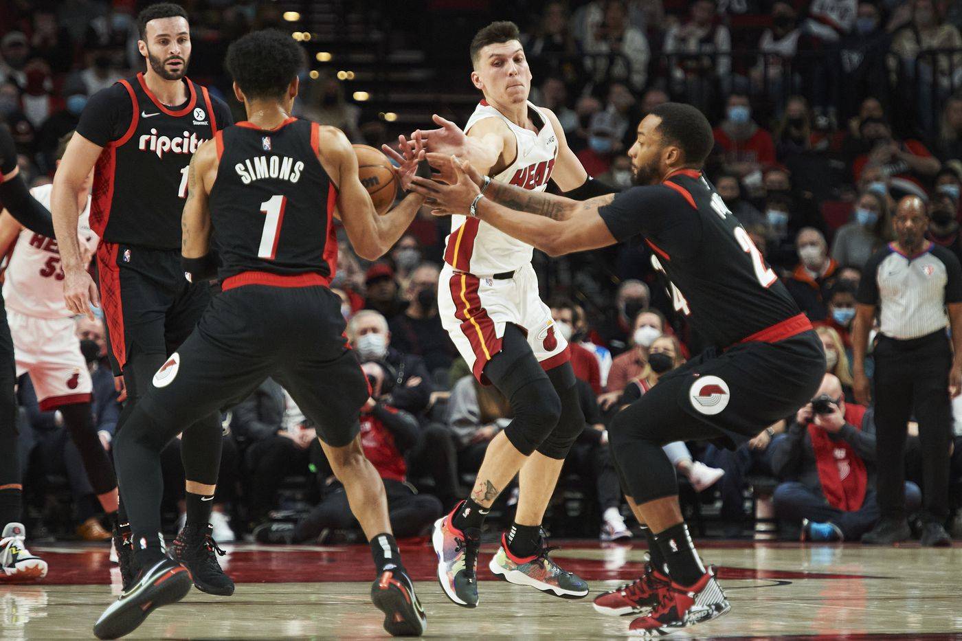 包含纠结不已,欧国联比赛强队对阵困难选择内心挣扎的词条 包含纠结不已,欧国联比赛强队对阵困难选择内心挣扎的词条