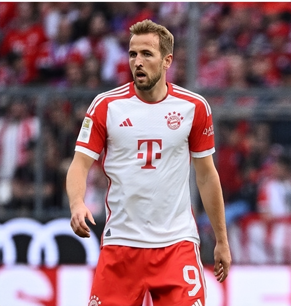 切尔西王牌球员凯恩加盟曼联,转会费创纪录 切尔西王牌球员凯恩加盟曼联,转会费创纪录