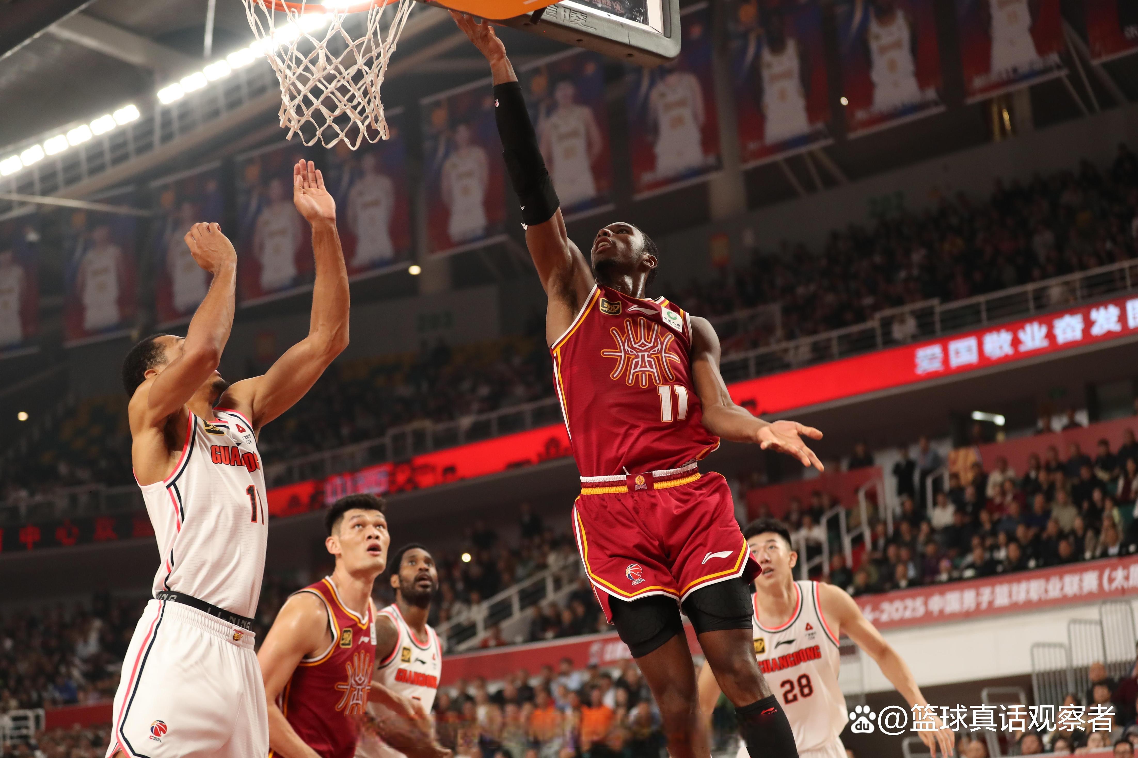 易建联率广东击败辽宁取得四连胜 易建联率广东击败辽宁取得四连胜