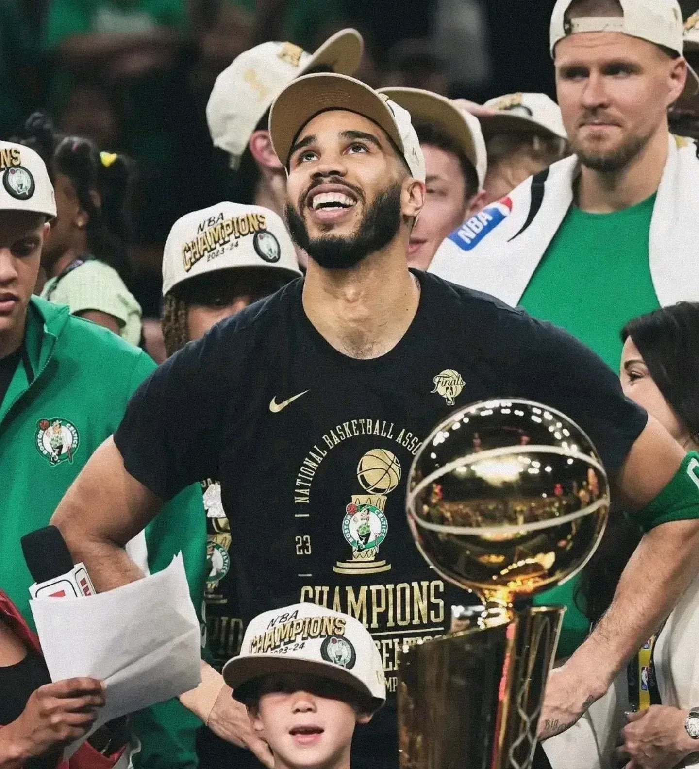 凯尔特人客场力克黄蜂，继续豪取八连胜