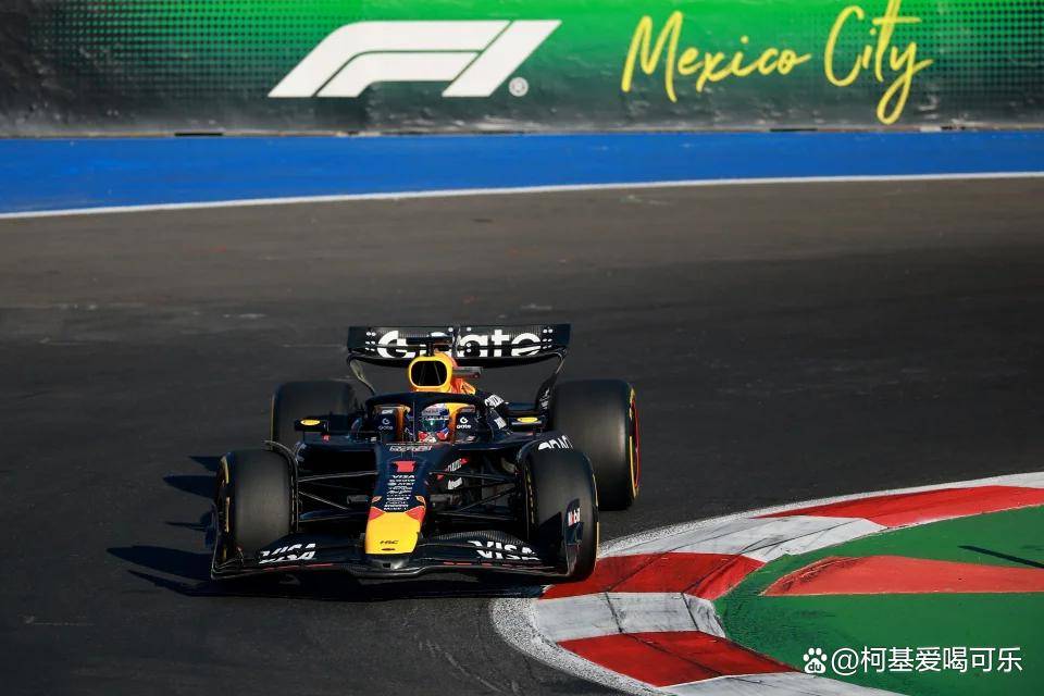 关于红牛车队轻取阿斯顿马丁，诺里斯关键制胜的信息